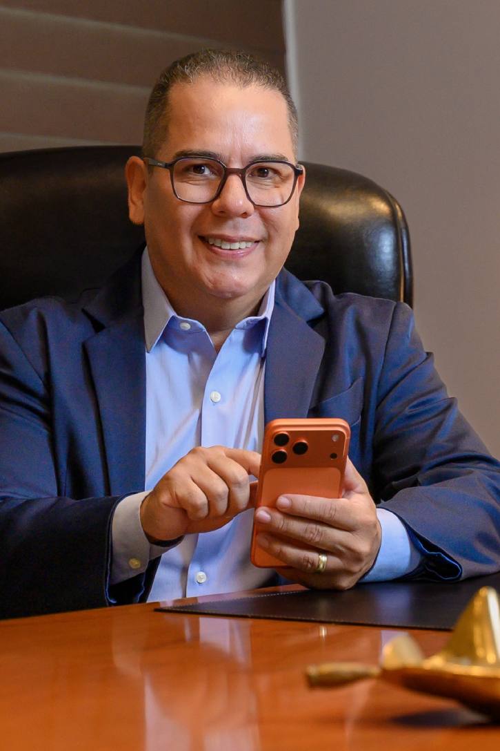 Dr. Fredemil Brautigam